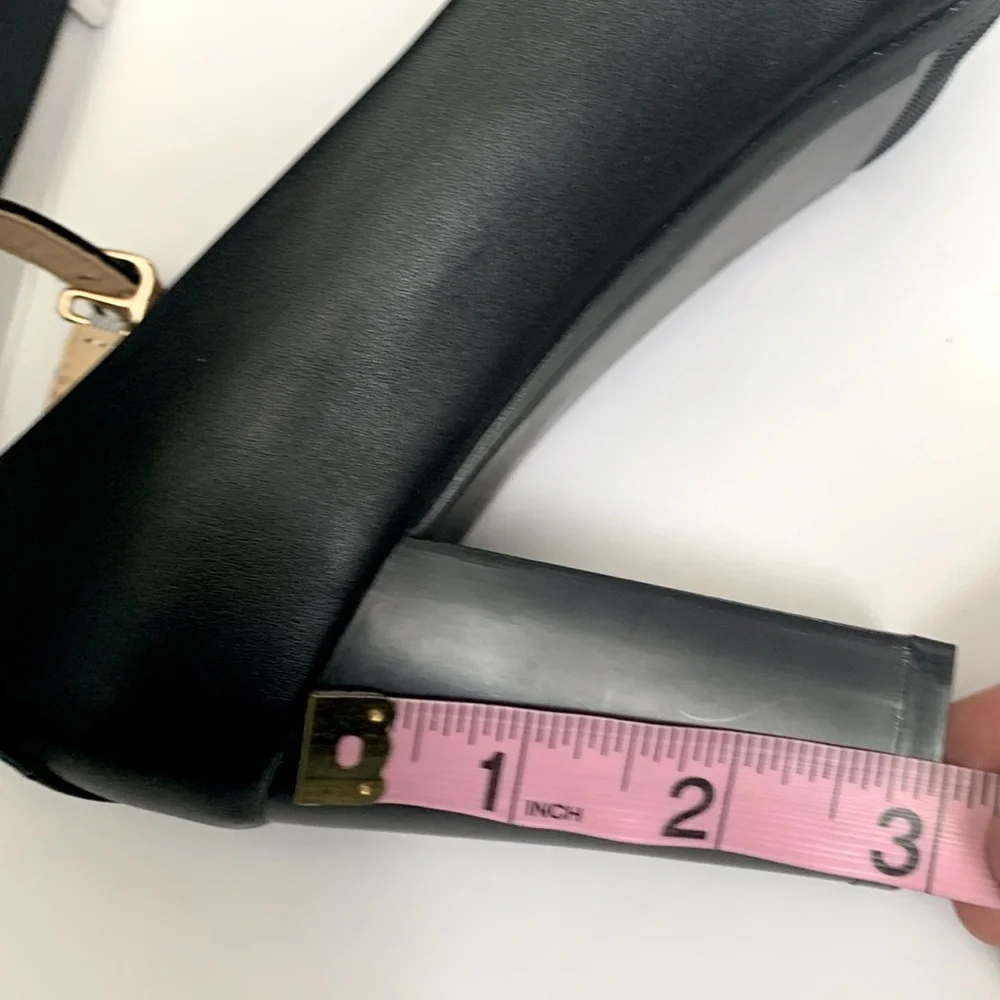 Black Mary Jane Style Pumps with Straps size 37 - Picture 10 of 10